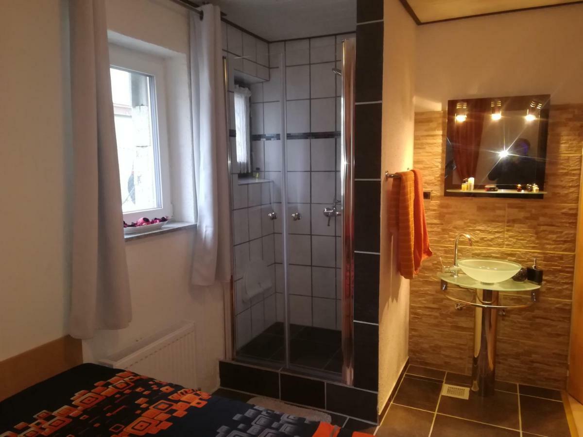 Haus Chrissy Apartment Altmuenster Ngoại thất bức ảnh